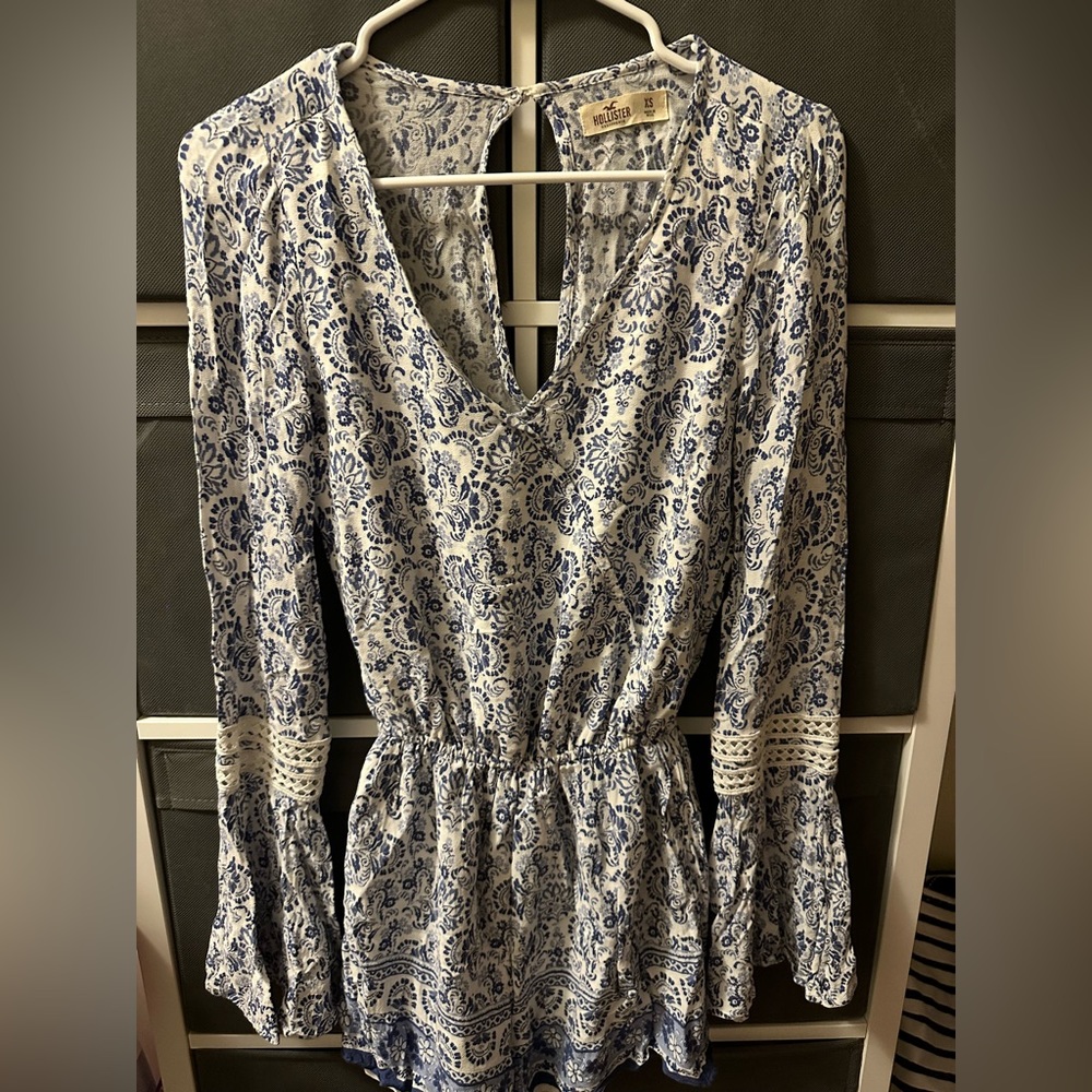 Hollister romper